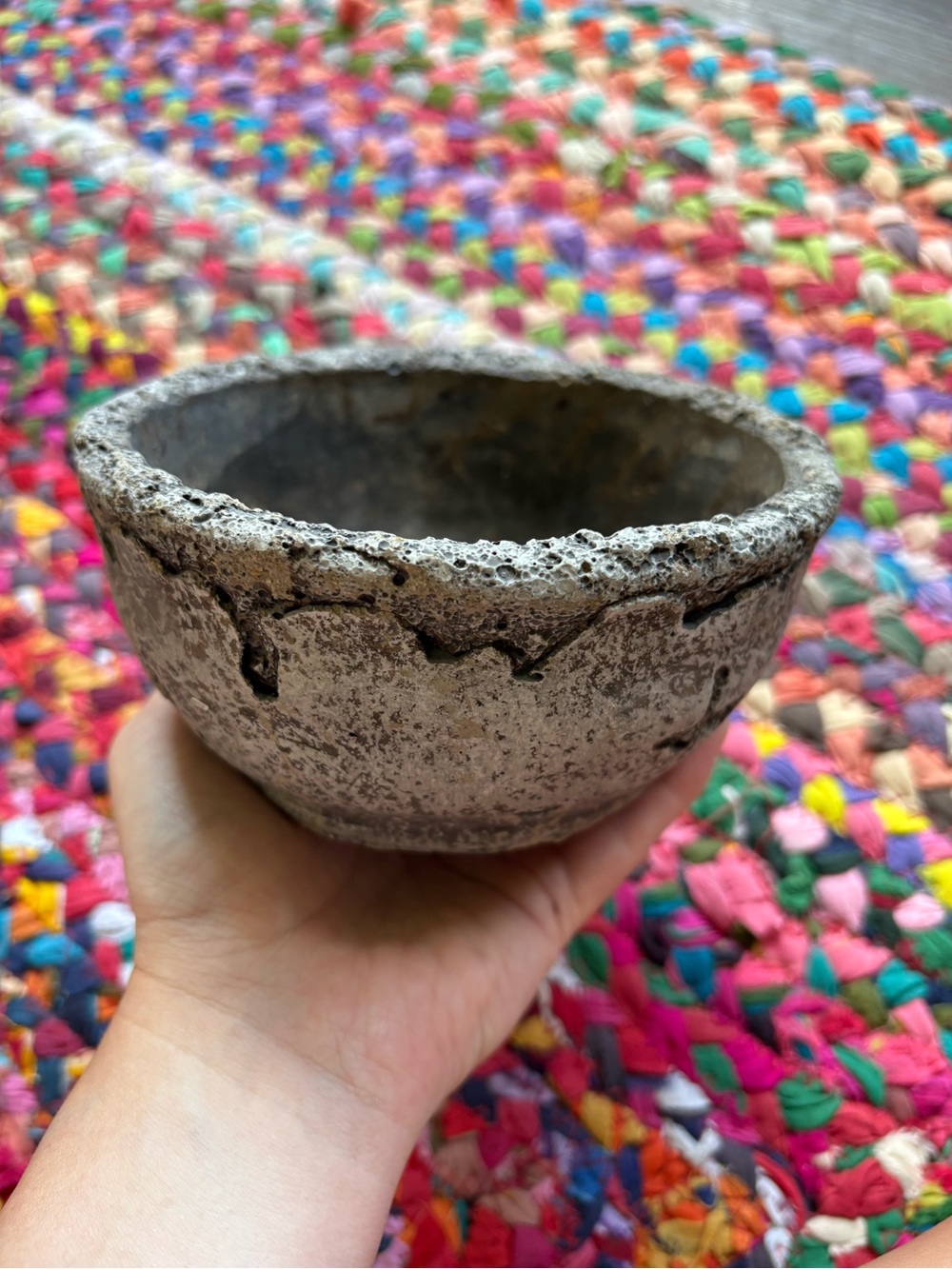 RUSTIC GREY CONCRETE PLANTER POT
